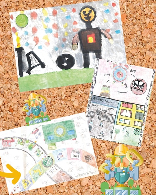 KI-basierte Bildbeschreibung | An einer Pinnwand sind drei bunte Kinderzeichnungen befestigt, und in den unteren Ecken befinden sich zwei Aufkleber mit Robotermotiven.