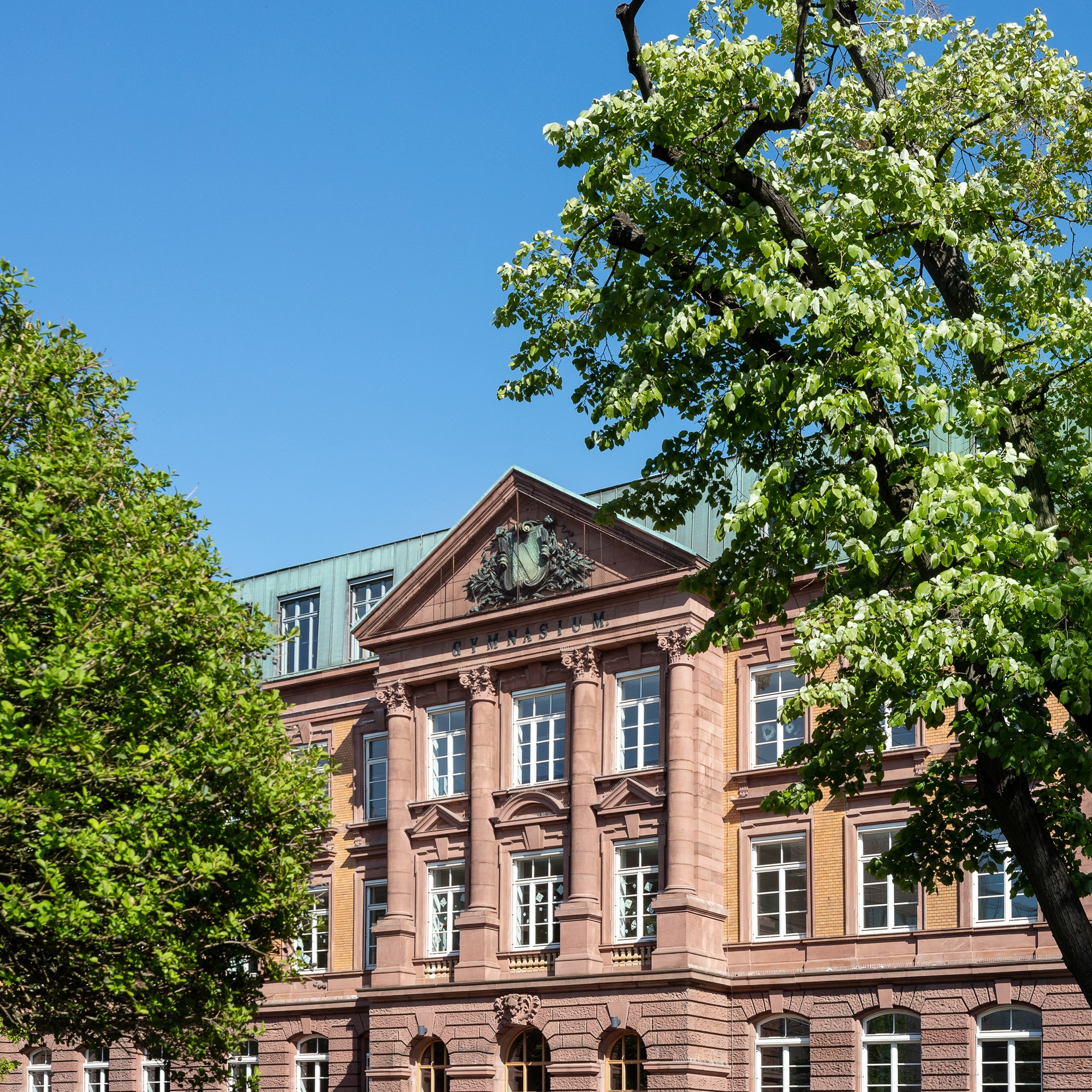 Karl-Friedrich-Gymnasium Außenansicht